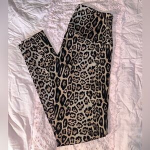 Onzie flow leggings